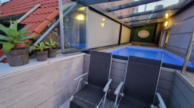 Espectacular Ático con Piscina en el Centro