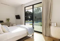 The Starlite House- California Cool Resort Living in Montecito