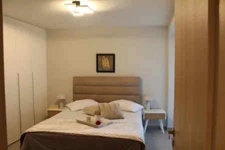 Myron Luxury Living -Two Bedroom Modern House with panoramic views Отели в г. Gorgolaini