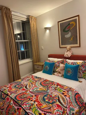 Windsor Castle Panoramic views and terraceArtist's luxurious apartment