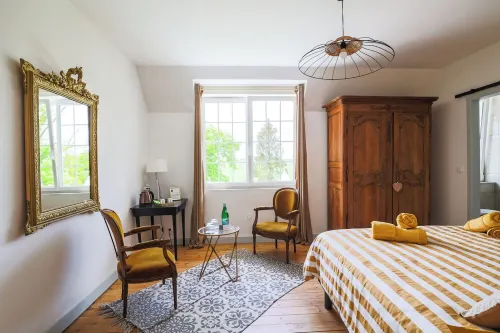 Charming country house ideally located! Các khách sạn ở Argeuves