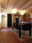 Tuscan Maremma: house in the medieval village of Roccatederighi. Hotels in Roccastrada