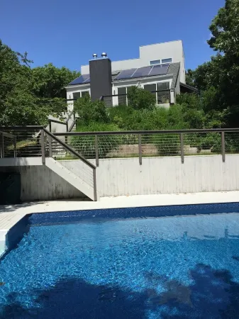 Charming 3-bedroom country house in East Hampton with AC, WiFi, backs up to park