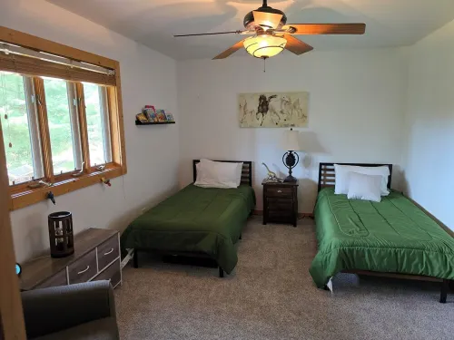 Wisconsin Dells Gathering for 15 Guests/7.5 Acres/5 mins from Downtown Dells