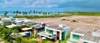 Pearl House Guarajuba Cond. Sea Paradise 100 Meters from the Semi-Private Beach!