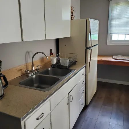 Charming 1-bedroom apt Buffalo WY, on creek, AC,  WiFi, & 1 block from downtown.