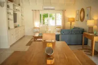 The Heart Villa in Samaan Grove your paradise with a unique heart-shaped pool. Hotel a Canaan