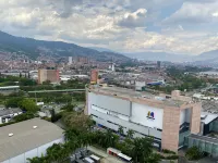 Modern, with a view, next to the Mayorca Shopping Center and the Medellín Metro