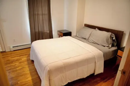 New Reno! Downtown Winooski-Parking. Pet friendly!