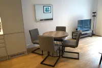 New* Luxury 1 King Bed Apartment- Birmingham City Centre 伯明翰同志村住宿飯店