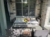 EXECUTIVE KINGSWAY HOME WITH BACKYARD OASIS + POOL Hotels in Etobicoke