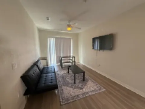 Chic 1-bedroom with fitness room and WiFi in tranquil Cedar Park