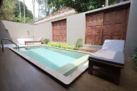 Saree Samui - Hot Springs