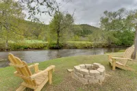 Hiawassee Riverfront Cabin 7 Mi to Lake Chatuge! - 3 étoiles
