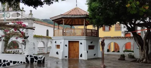 Casa Ita, Perfect for Family Vacations, Groups of Friends or Work Stays.