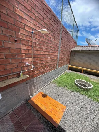 Fully renovated guest house with private access - just 3 blocks from the BEACH Отели в г. Торрес