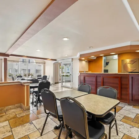 Comfort Inn & Suites Salinas