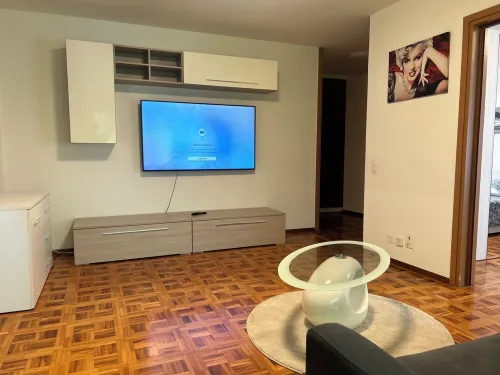 Melide lake apartment Hotels in Melide