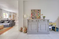 Spacious family villa six fours les plages with 6 rooms and pool