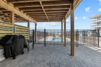 Beachfront Townhome / Private Pool / Family Friendly / Mexico Beach / Sleeps 14