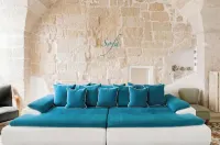 Explore the Historic City on Foot from an Old Town House