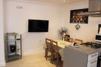 Bowery Apartment - 2 Bedrooms 1st Floor