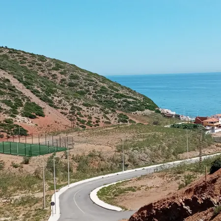 Villa espagnole à 3 min de la plage Отели рядом с достопримечательностью «plage oued laou»