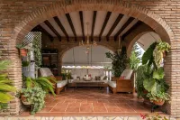 Villa with garden and private pool