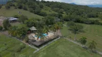 Tahiti Diamond Rest Farm Hotels in Tocaima
