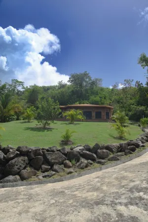 Grenada Countryside Cabin Отели в г. Ред Гейт