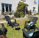 FAMILY HOME BETWEEN SEA AND COUNTRYSIDE Hotels in Blainville-sur-Mer