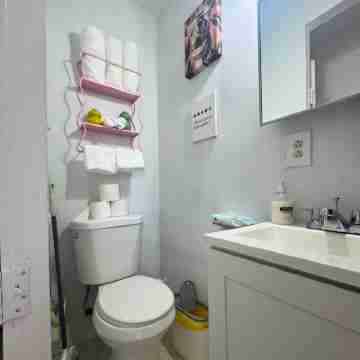 Mini Home. 8 Min to Hard Rock Stadium. Rooms