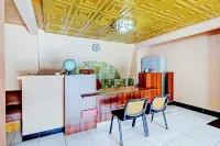 OYO 75596 The Sirisuk House Hotels in Sawankhalok