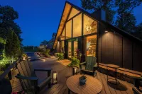 Modern A-Frame Cottage • Hot Tub • Beaver Lake Retreat