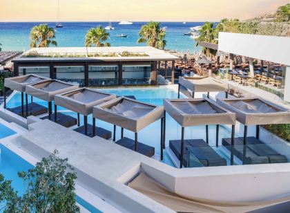 Mykonos Dove Beachfront Hotel