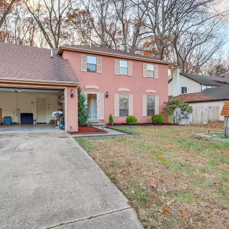 3 Mi to Dover Motor Speedway: Pet-friendly Retreat