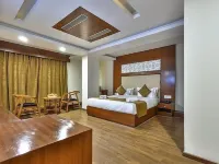 Hotel Six Seasons Hotels in Budgam