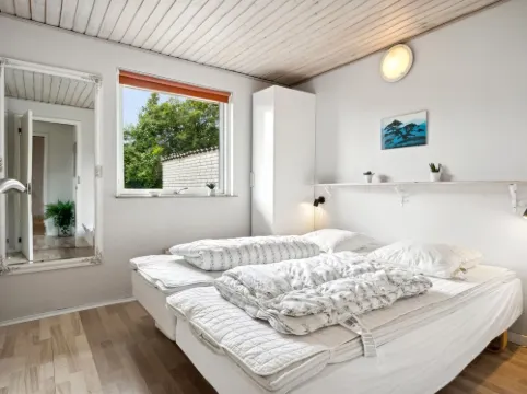 "Matthias" - 300m from the sea