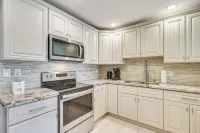 熱水浴缸天堂：距硬石體育場4英里！