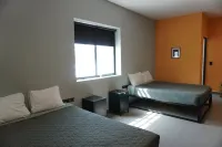 Adhoc Express Madero