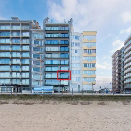 Apartment in Middelkerke with Sea View