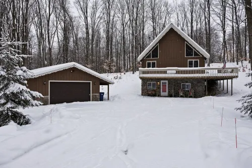 Shanty Creek Escape l Ski l Hot Tub l Pool l Pets