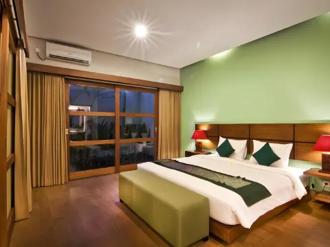 The Green Zhurga Suite