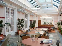 The Social Hub Madrid Hotel berhampiran Edificio Espana