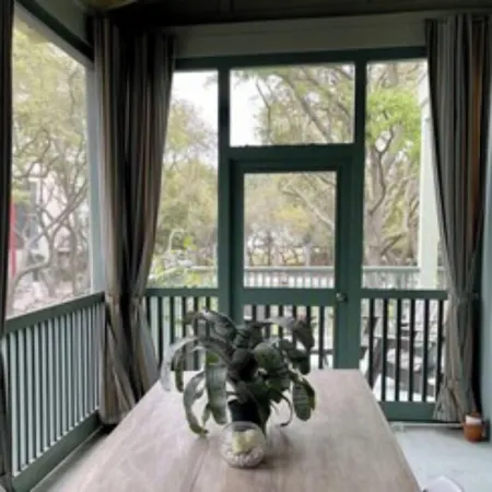 Seaside Proper Condo walk to the beach, shopping & restaurants