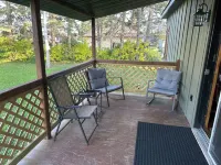 Island Escape on Long Lake with Beautiful Views on Long Lake. Hotel a Saint Agatha