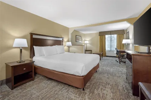 Best Western Plus Prairie Inn Hotels in Lebanon