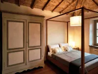 Villa in Tuscany with Heated Pool & Sports Court