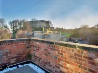 Townhouse in Nottingham with Rooftop Hot Tub