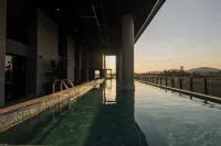 Sky Design Alphaville by Anora Spaces - Pools